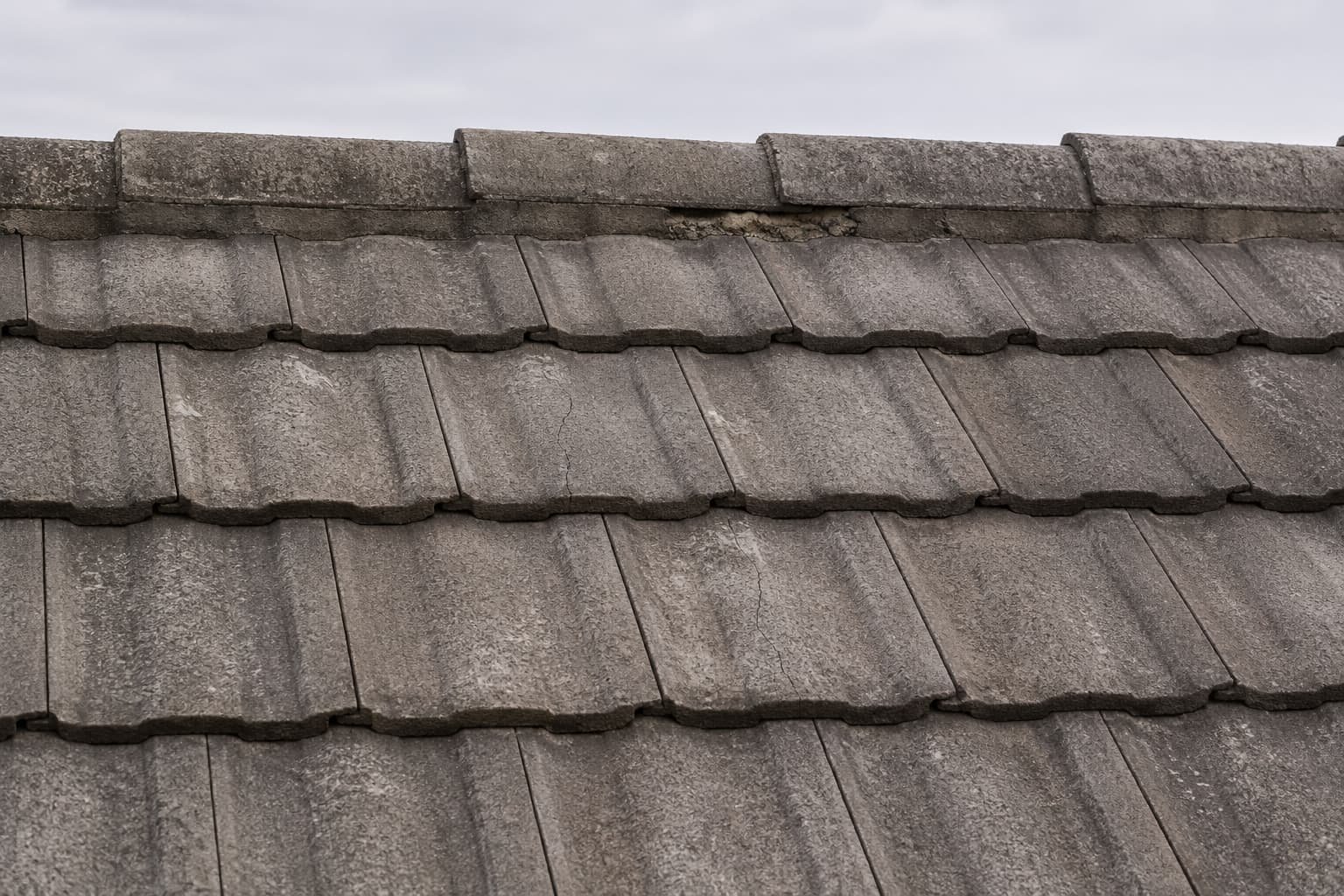 Roof repair vs replacement roof surface in Gold Coast